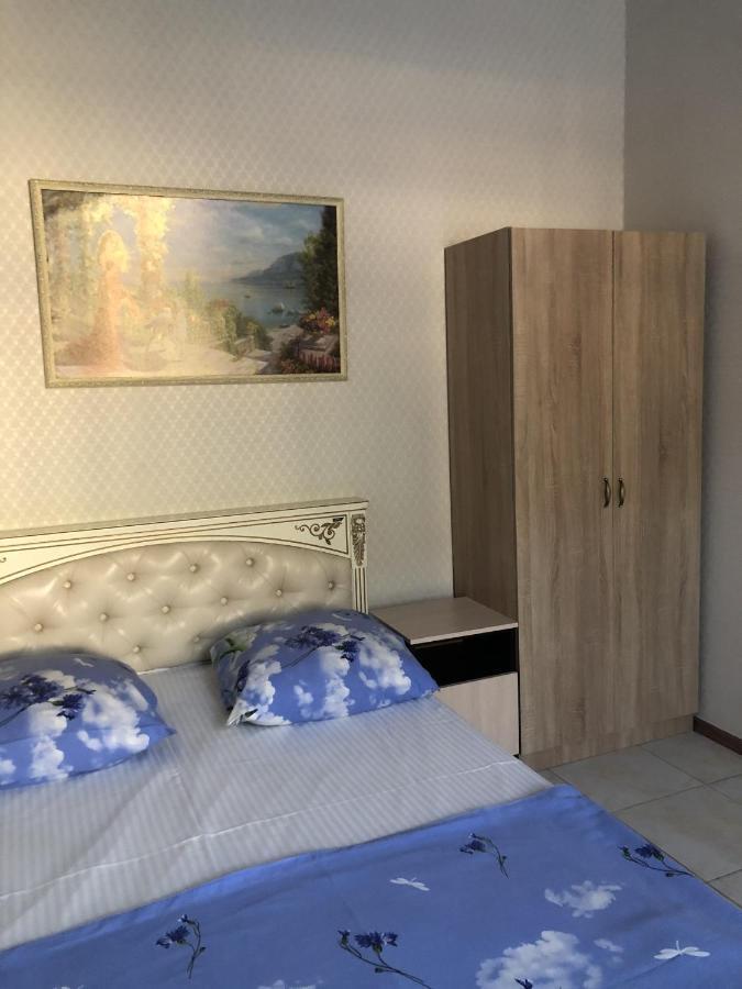 Зеленый Дворик Gagra Bagian luar foto