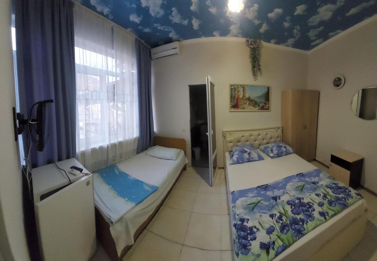 Зеленый Дворик Gagra Bagian luar foto